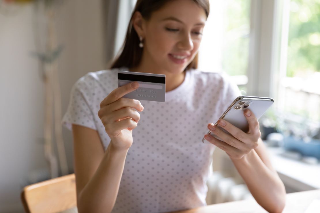 The Ultimate Guide to Choosing and Managing a Checking Account for Teenagers