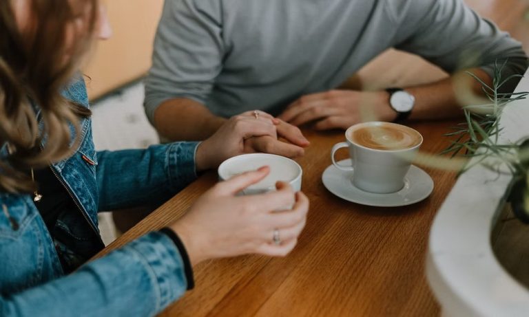 Finding Genuine Connections Through Personalized Professional Dating Services